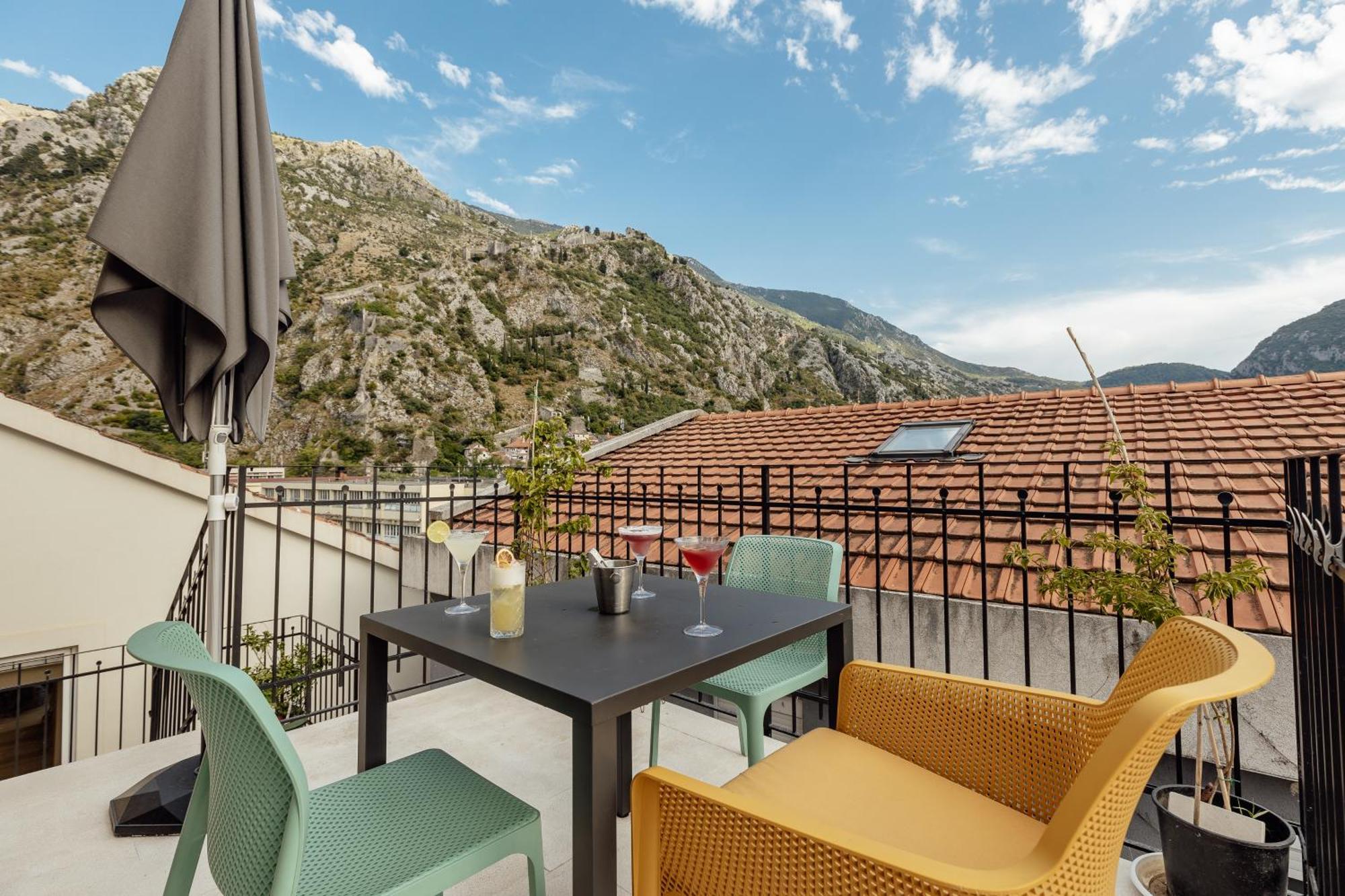 Kotor Central Point 외부 사진
