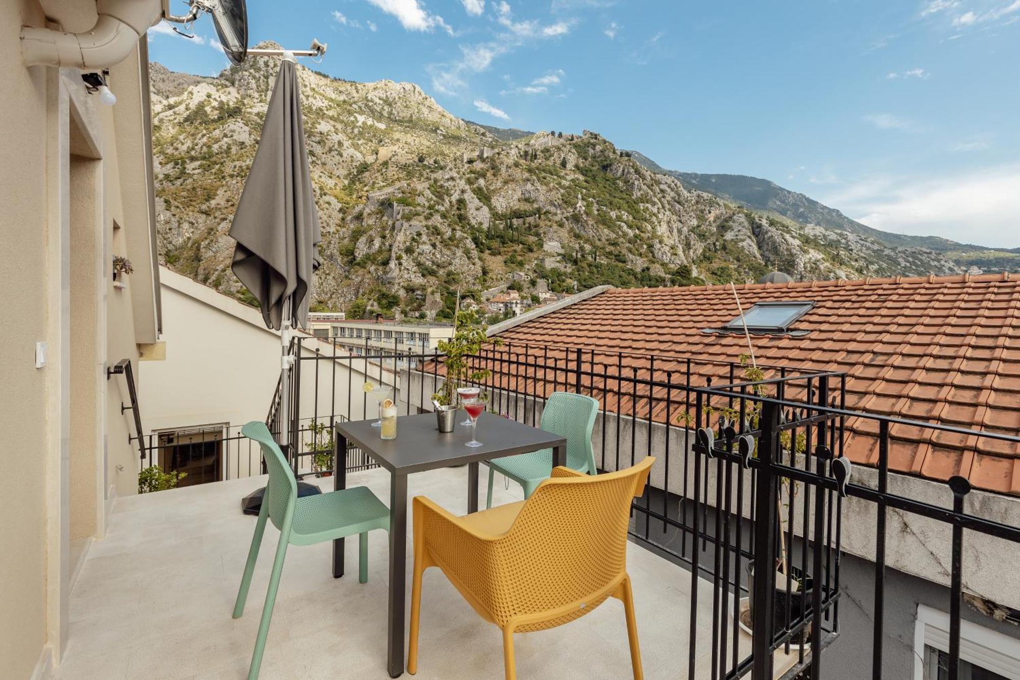 Kotor Central Point 외부 사진