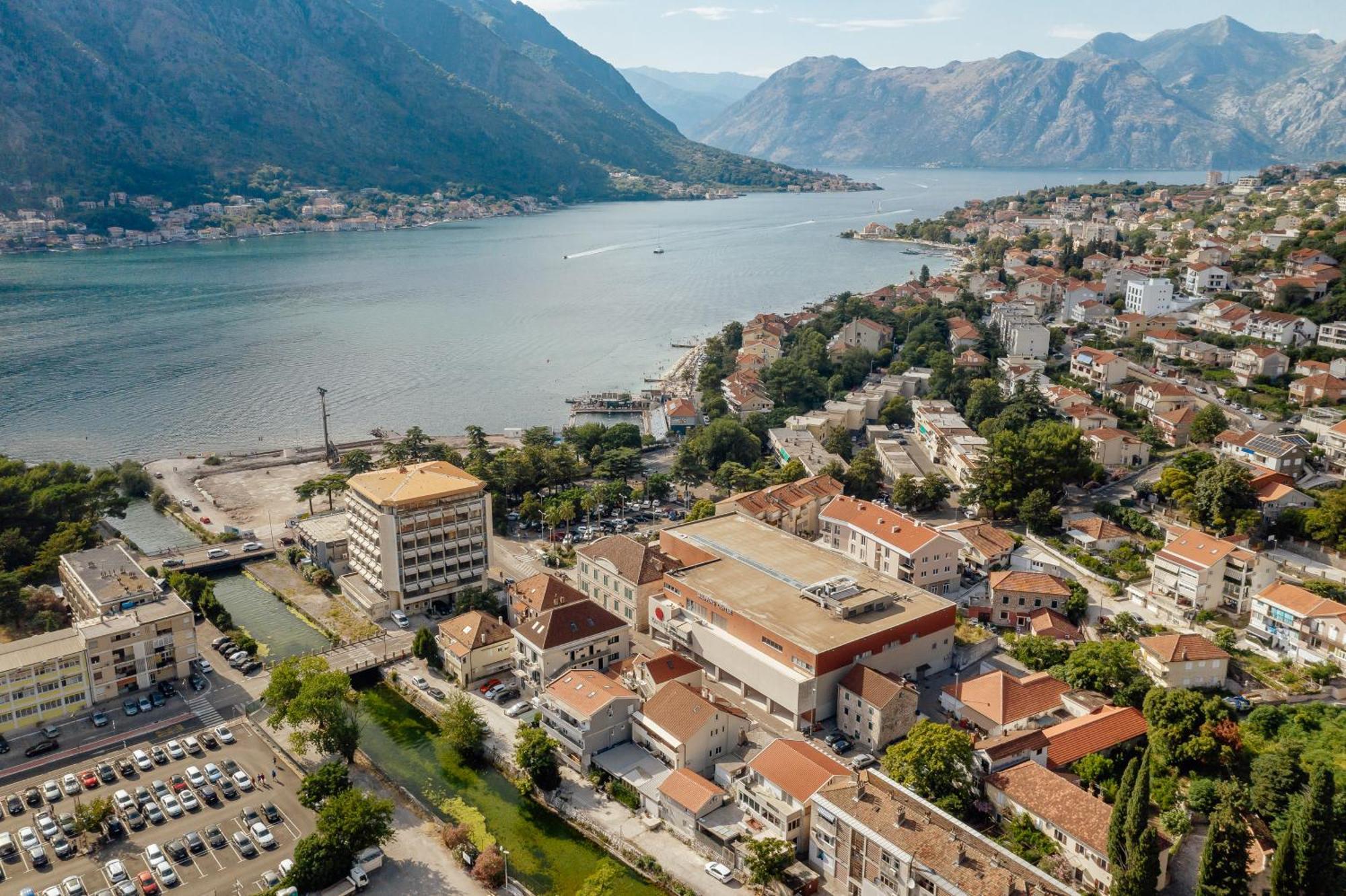 Kotor Central Point 외부 사진